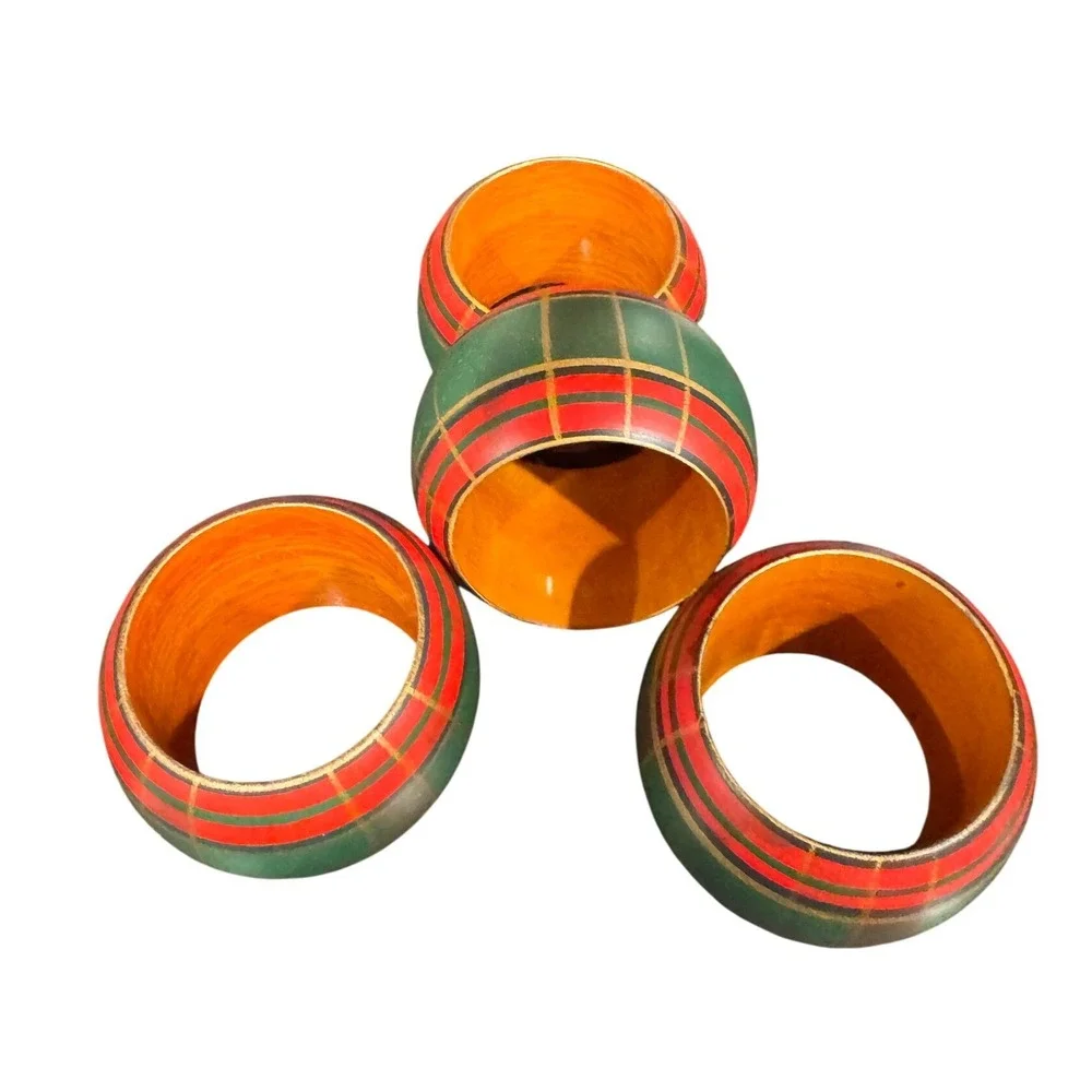 Vintage Wooden Plaid Napkin Rings Set of 4 Green Red Gold Tartan Christmas Decor